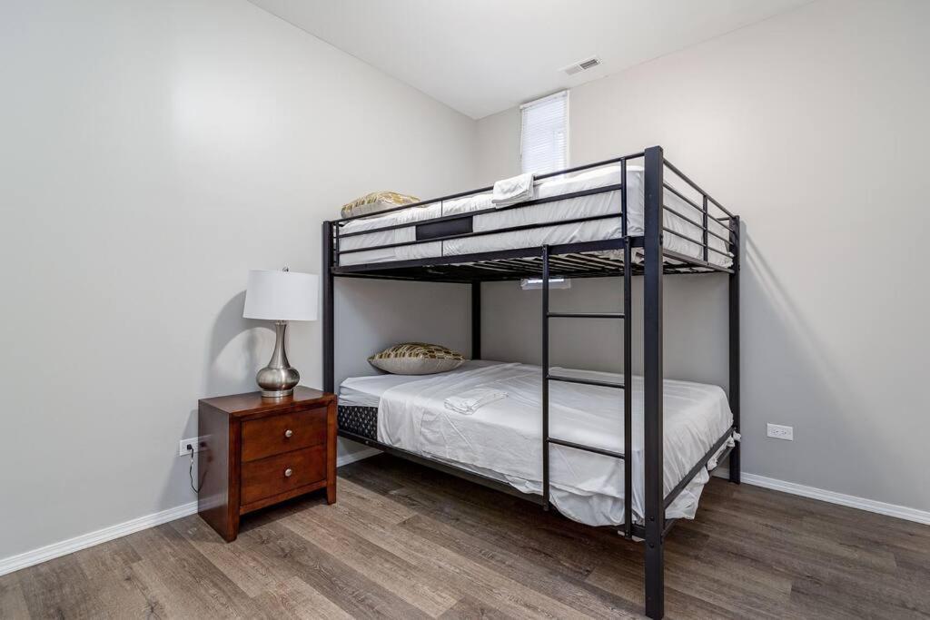 Suite 1 On Southport 4 Queen Beds Chicago Esterno foto